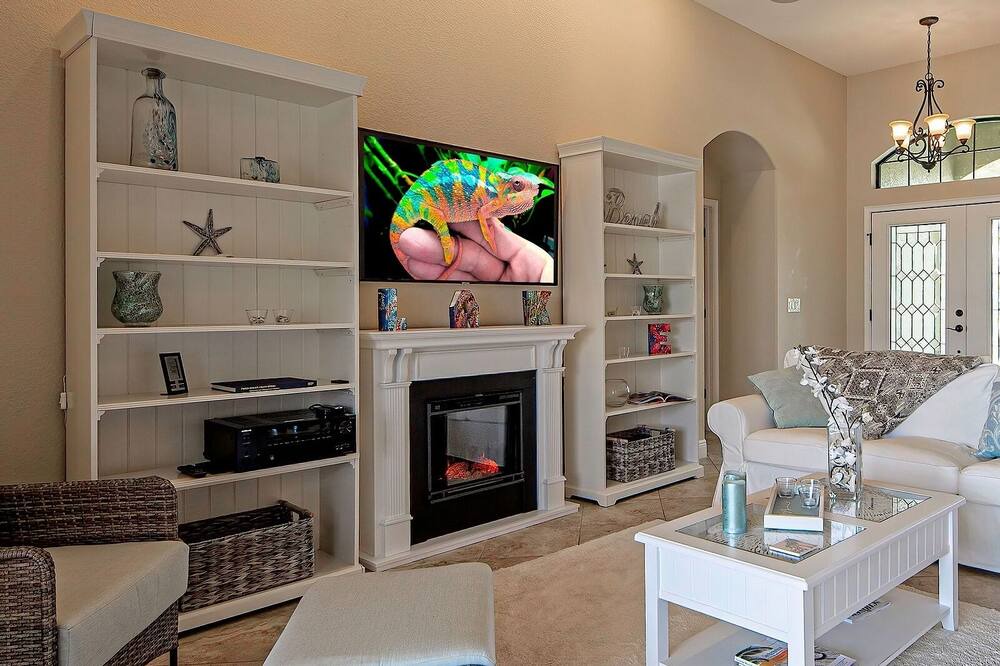 Photo of Livingroom in Rotonda Sands