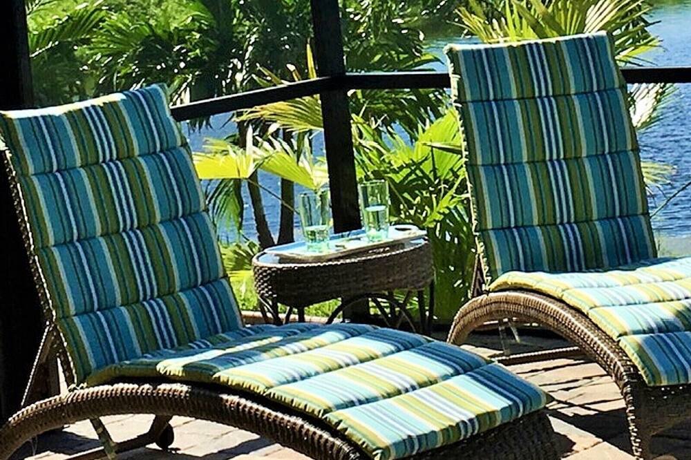 Photo of Patio Balcony in Rotonda Sands