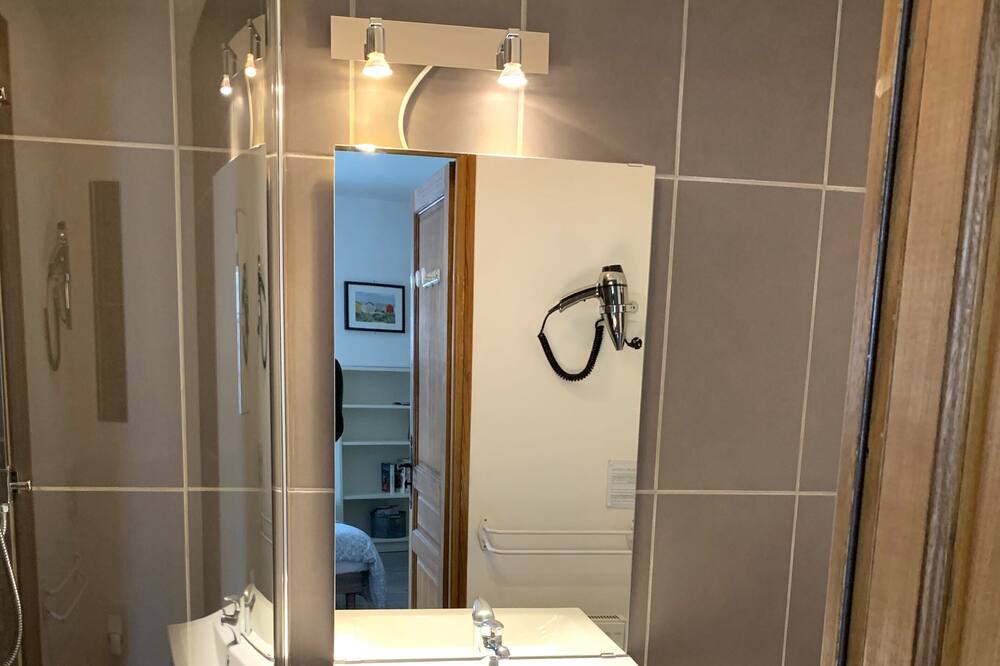 Photo of Others in Bernieres-sur-Mer