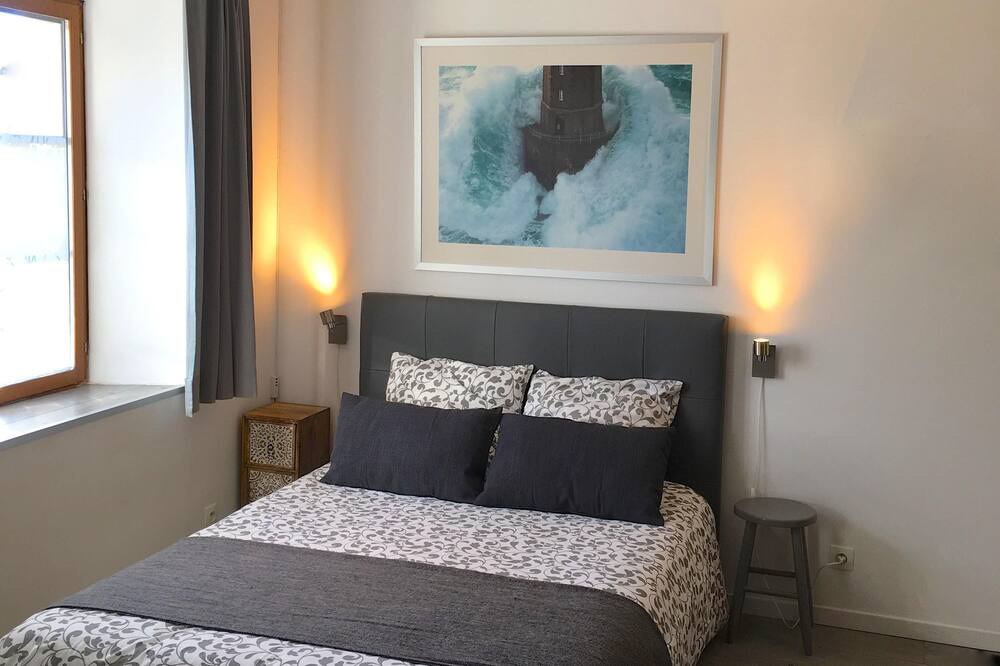 Photo of Others in Bernieres-sur-Mer