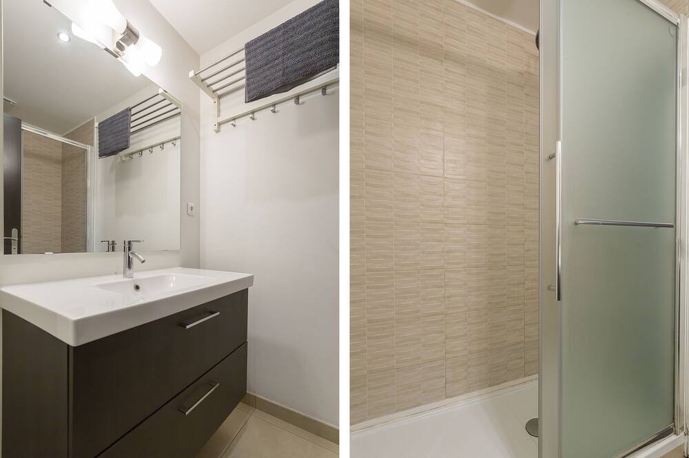 Photo of Bathroom in La Croix Rousse