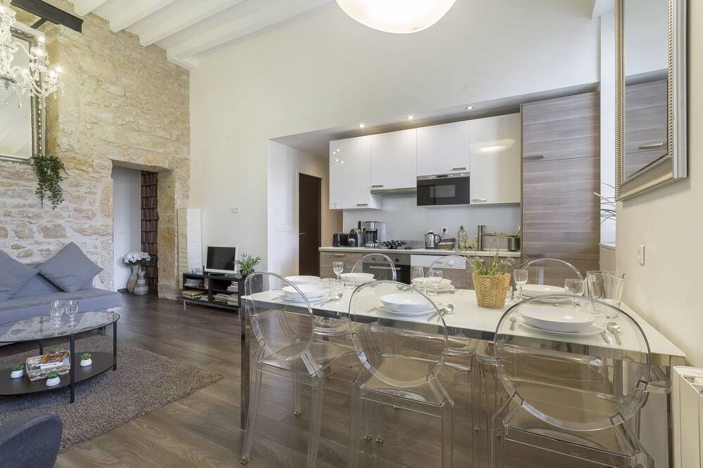 Photo of Others in La Croix Rousse