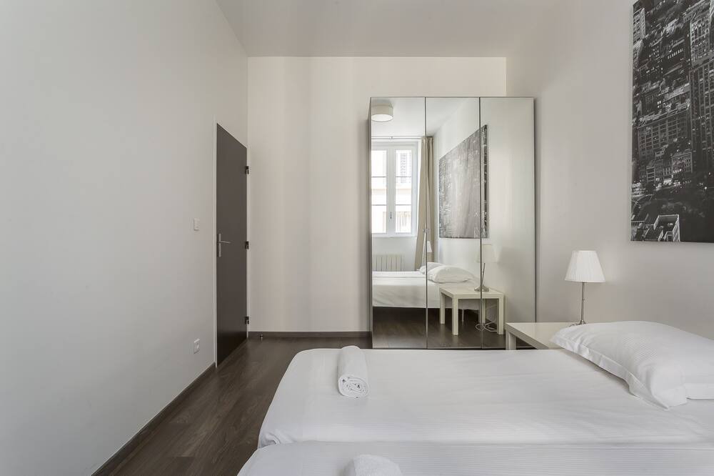 Photo of Others in La Croix Rousse