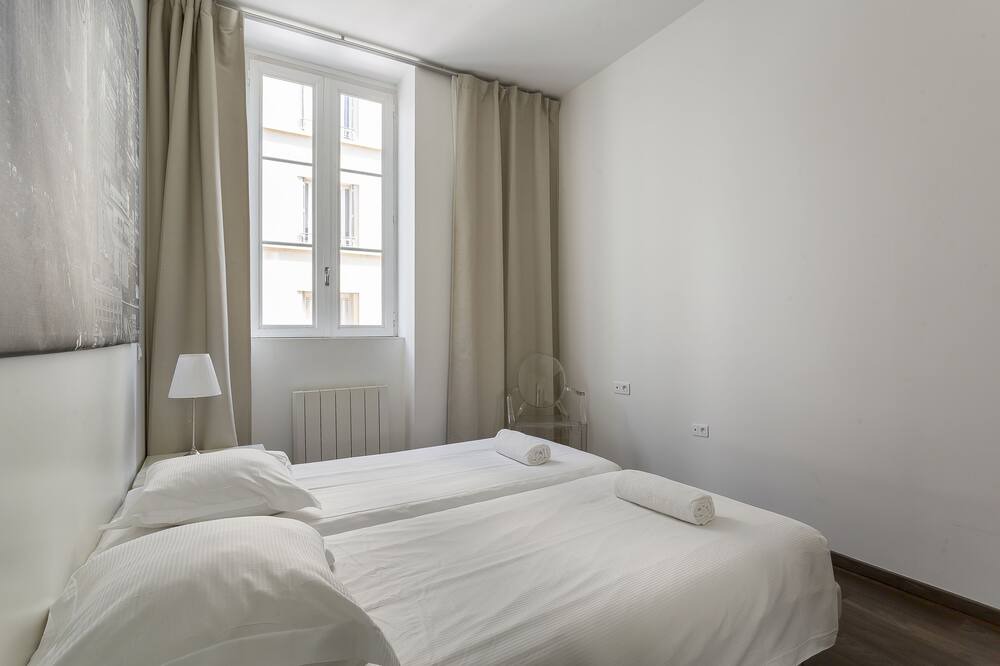 Photo of Others in La Croix Rousse