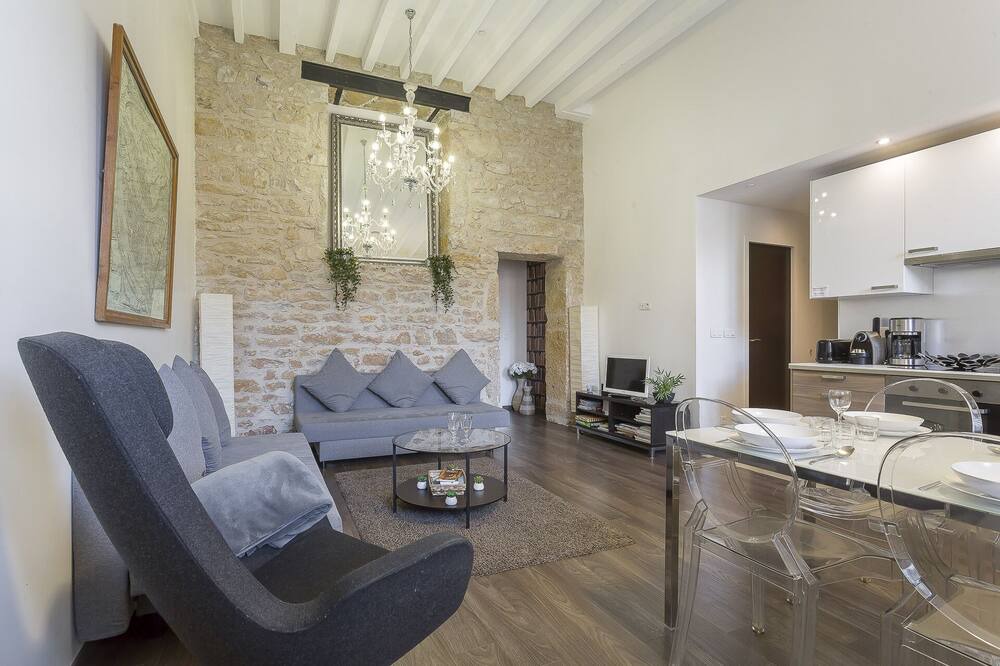 Photo of Others in La Croix Rousse