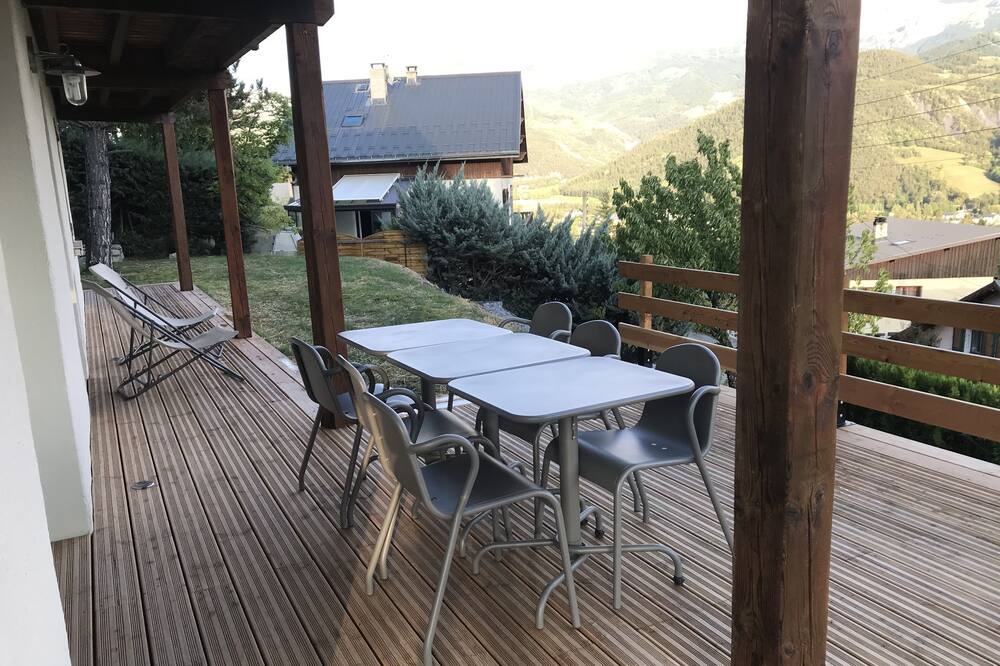Photo of Patio Balcony in Barcelonnette