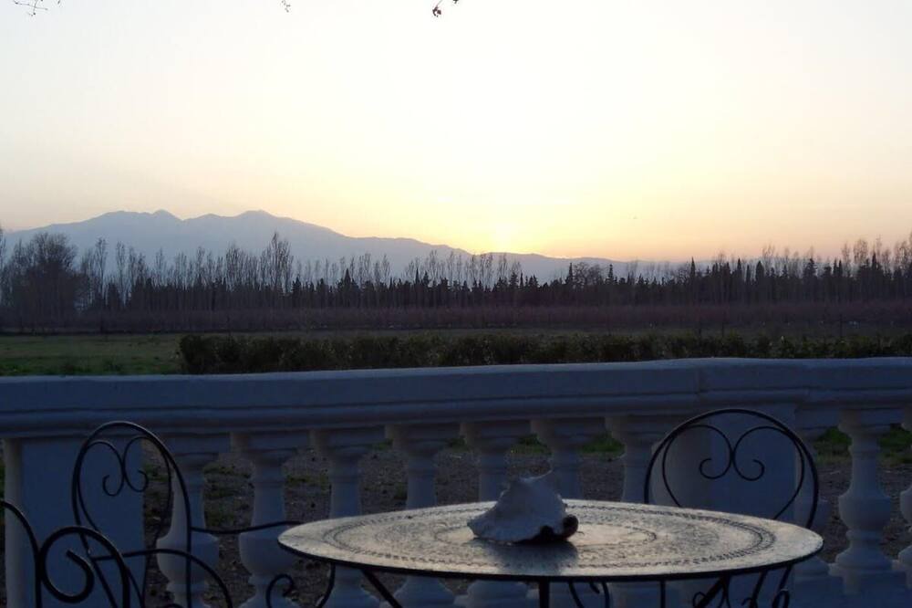 Photo of Patio Balcony in Saint-Genis