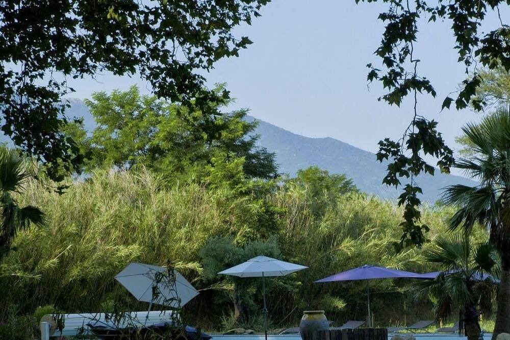 Photo of Outdoor in Saint-Genis