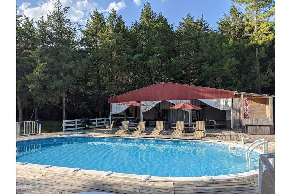 Photo of Outdoor in Goodrich