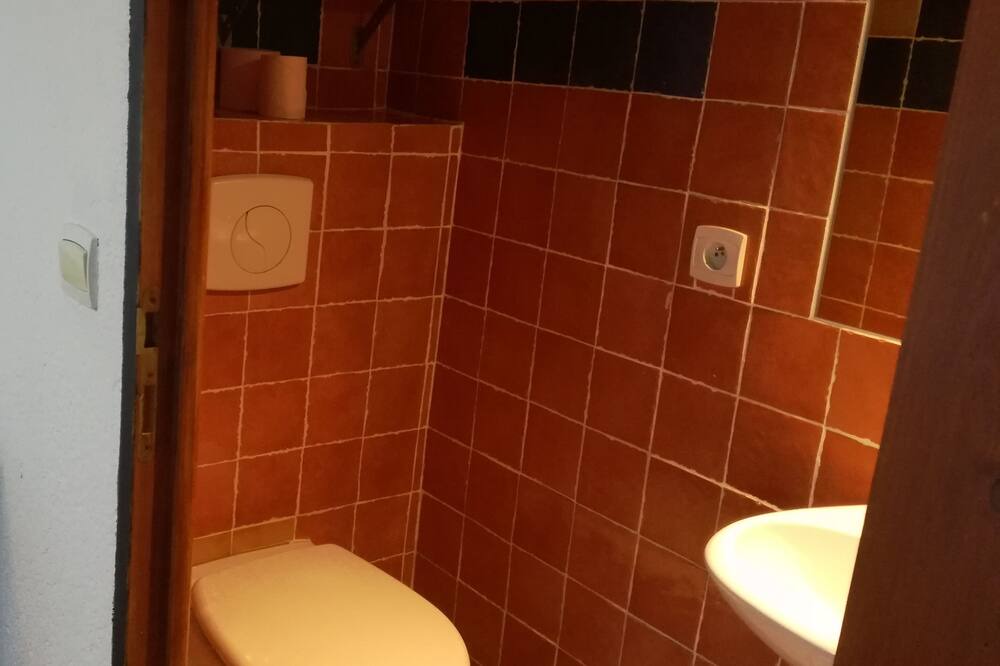 Photo of Bathroom in Saint-Nazaire