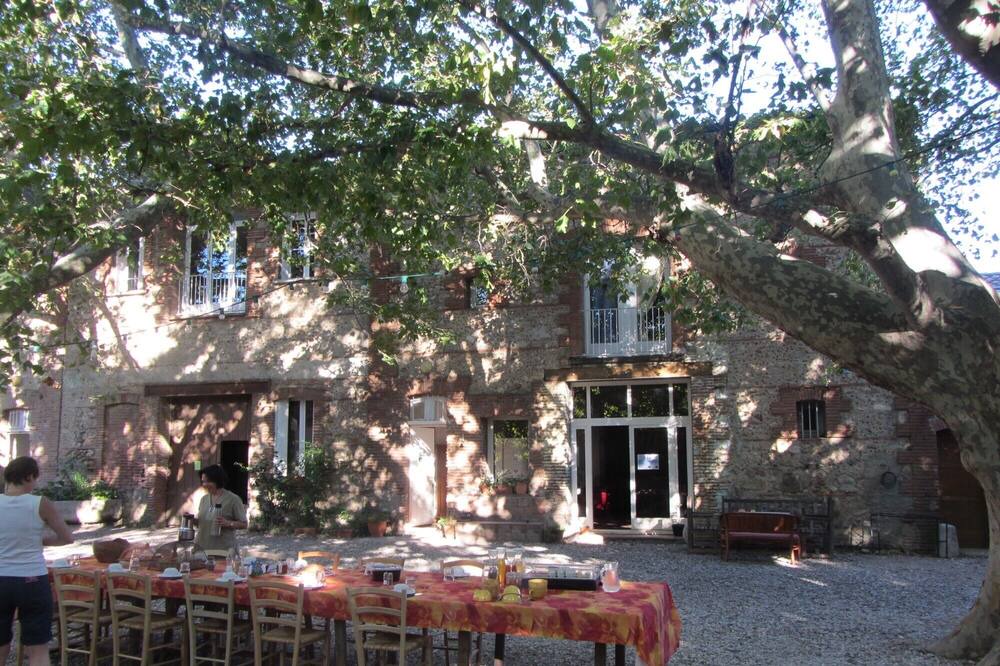 Photo of Outdoor in Theza