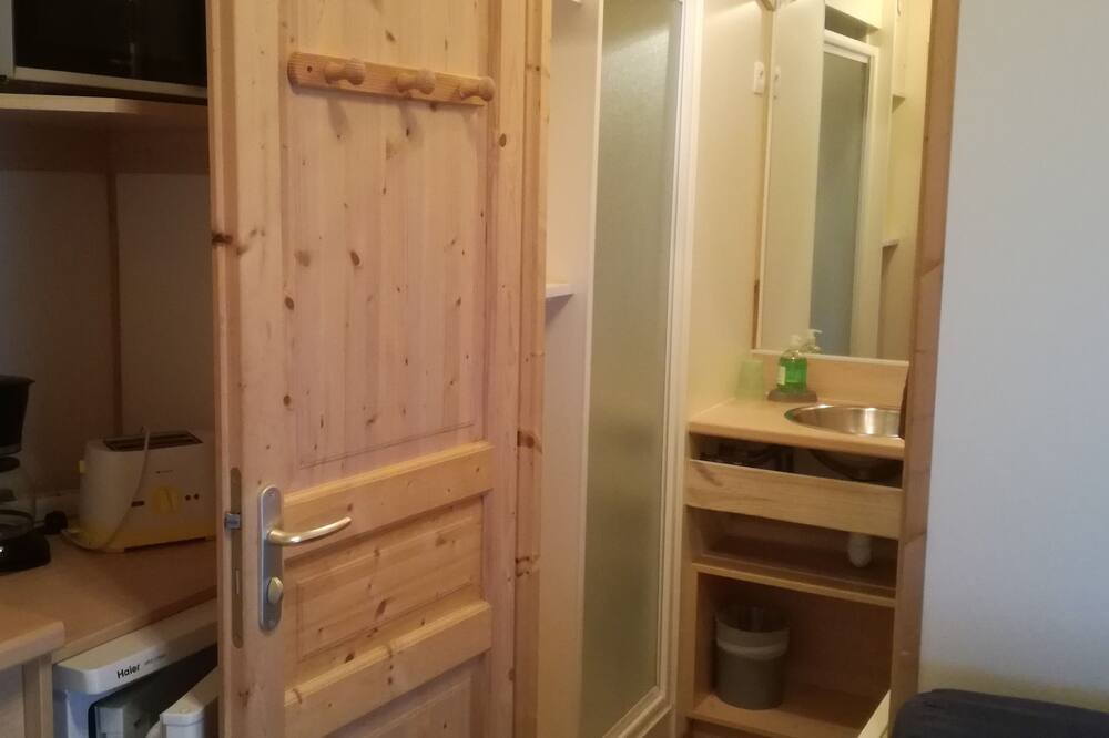 Photo of Bathroom in Theza