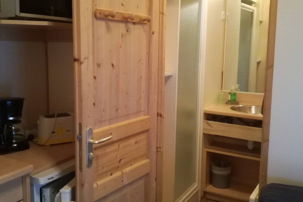 Photo of Bathroom in Theza