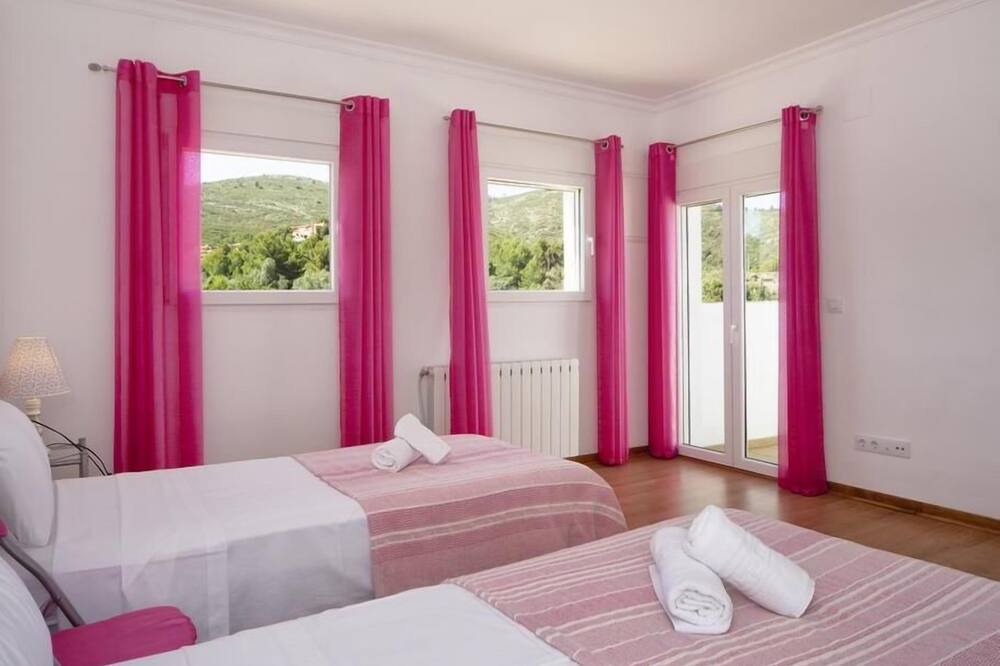 Photo of Bedroom in Lliber