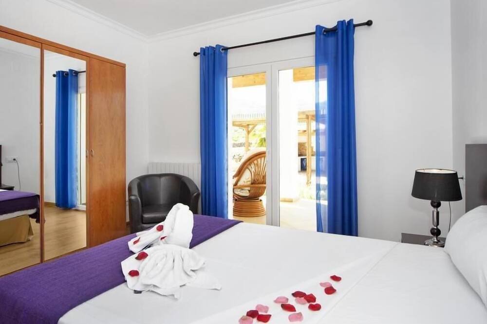 Photo of Bedroom in Lliber