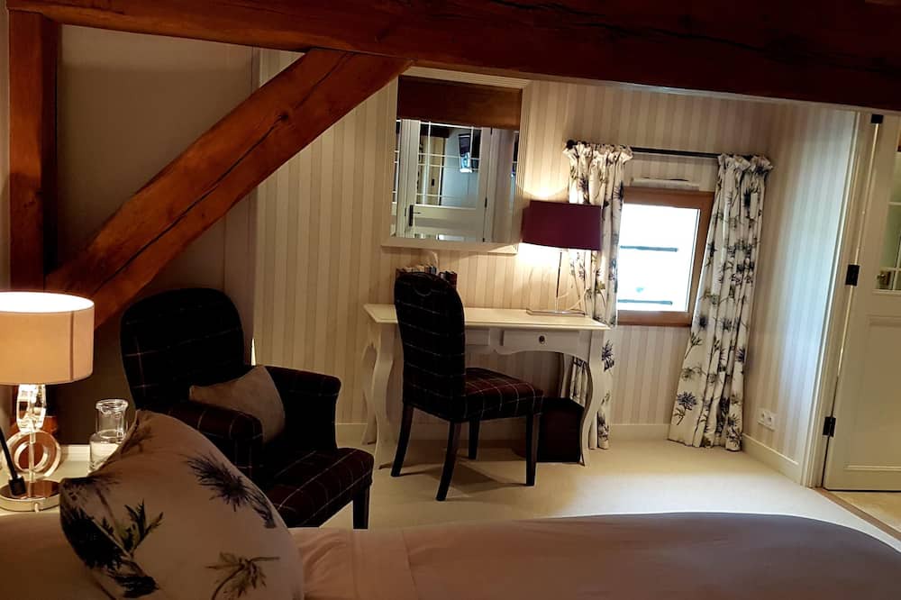 Photo of Others in Louresse-Rochemenier