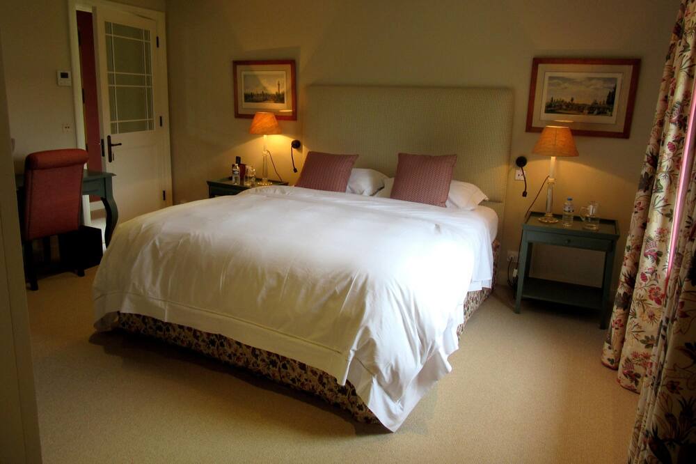 Photo of Others in Louresse-Rochemenier