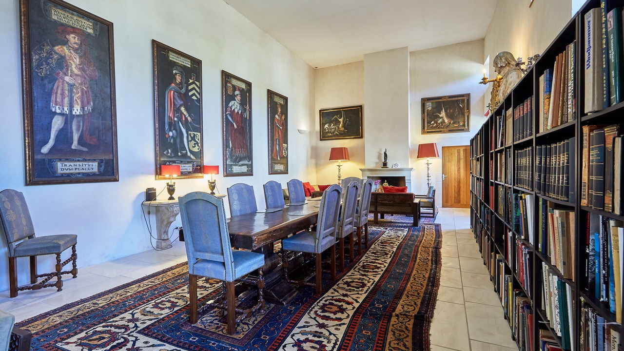 Photo of Others in Blay