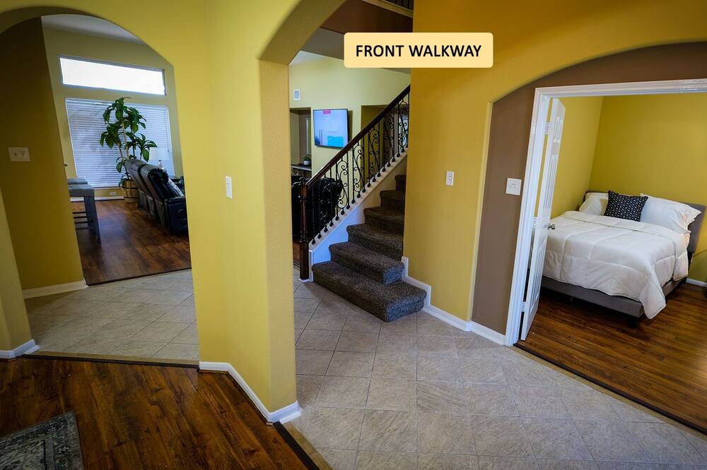 Photo of Bedroom in Riverpark West