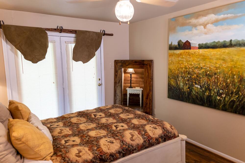 Photo of Bedroom in Satin