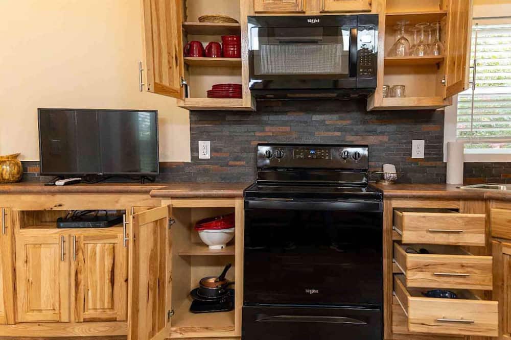 Photo of Kitchen in Satin