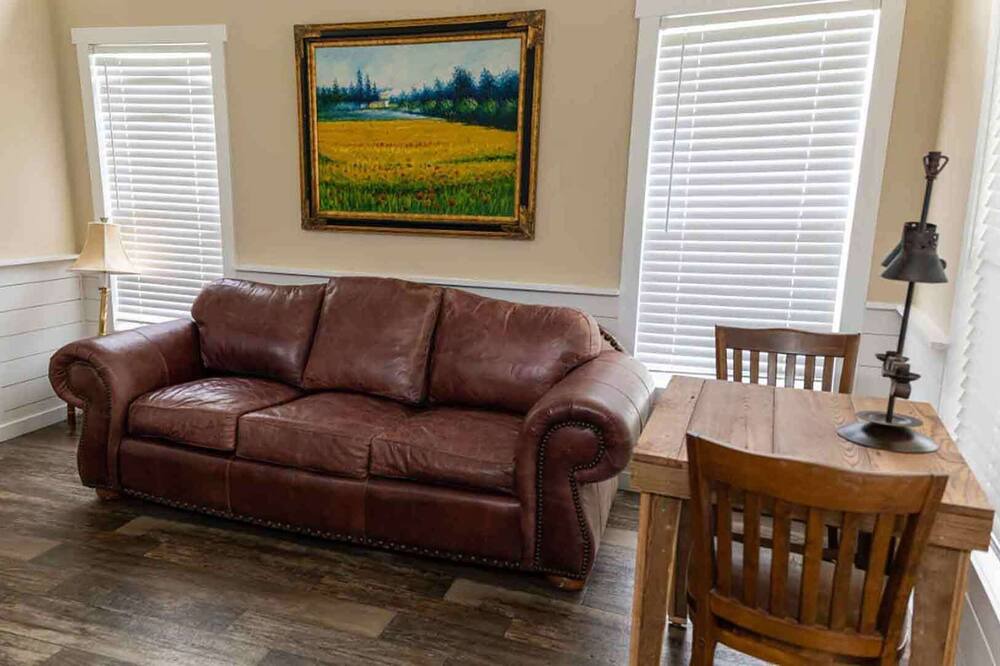 Photo of Livingroom in Satin