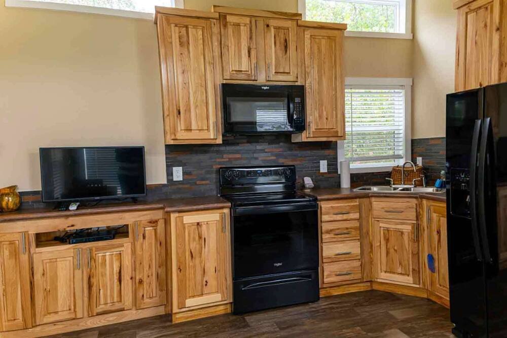 Photo of Kitchen in Satin