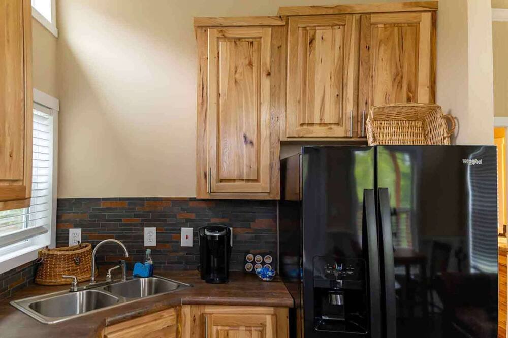 Photo of Kitchen in Satin