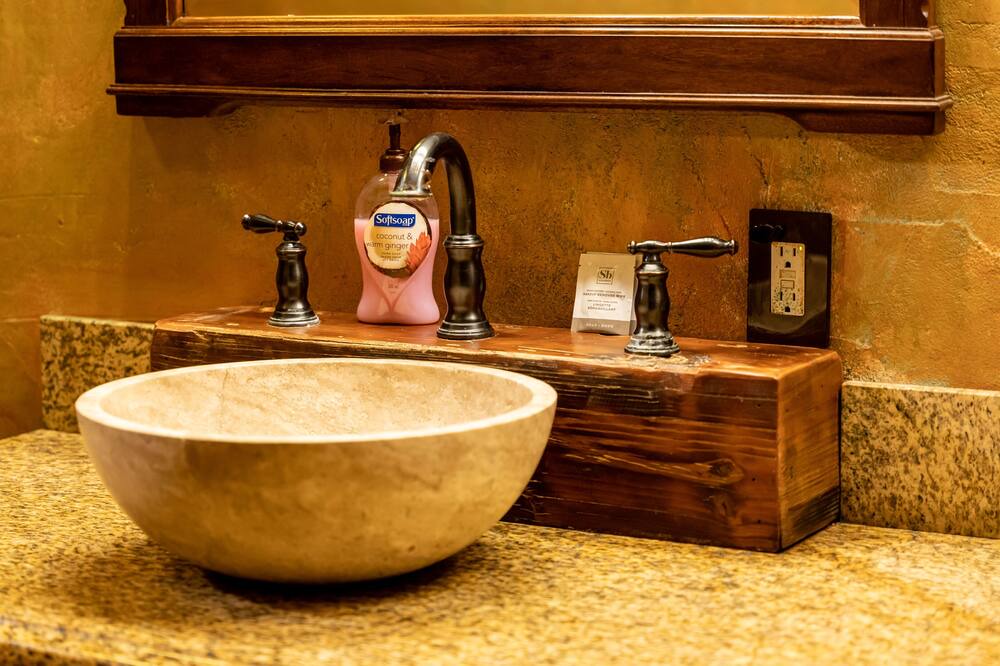 Photo of Bathroom in Satin