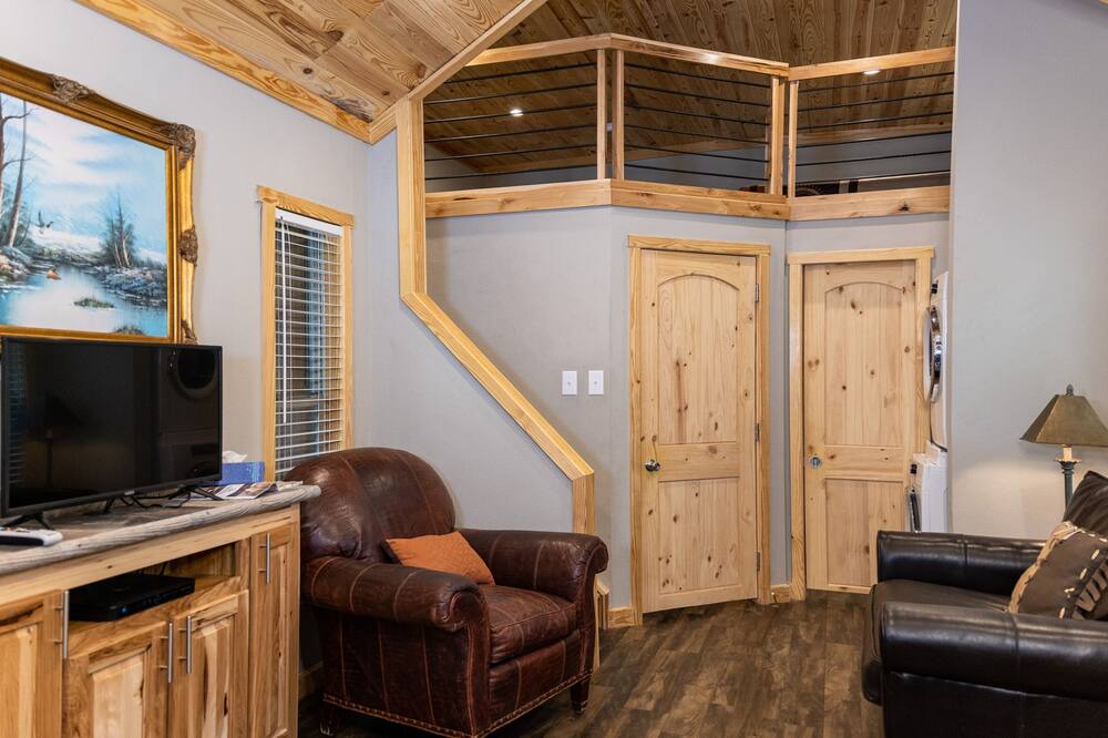Photo of Livingroom in Satin