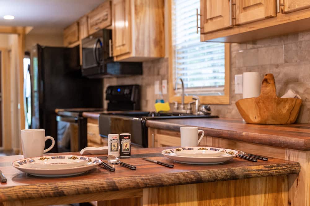 Photo of Kitchen in Satin