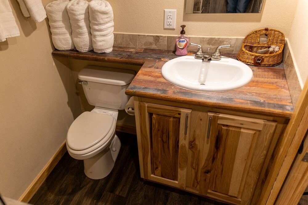 Photo of Bathroom in Satin