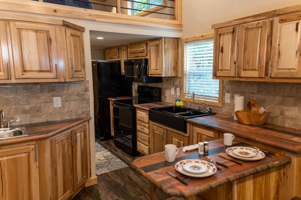 Photo of Kitchen in Satin