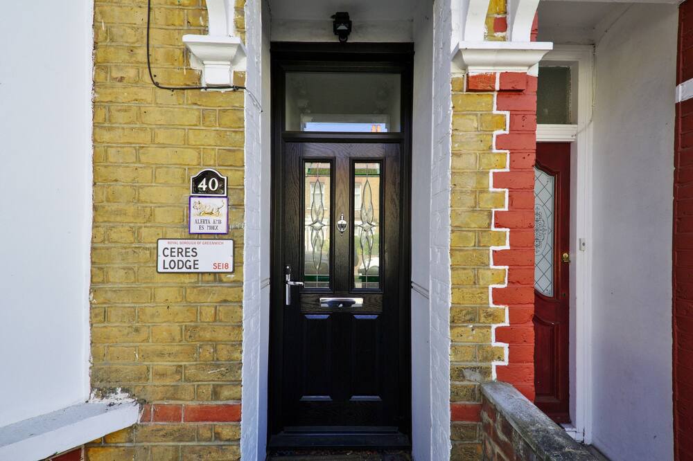 Photo of Others in Plumstead