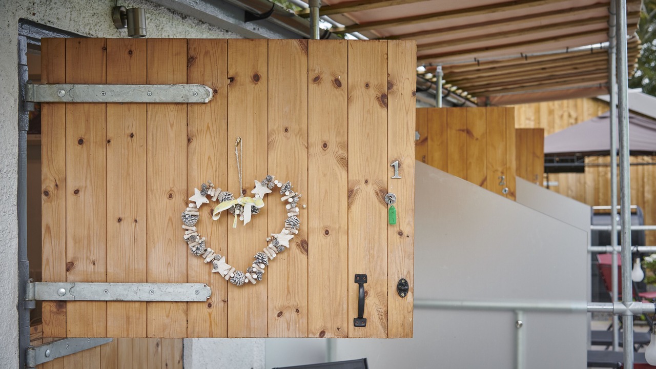 Photo of Others in Natland