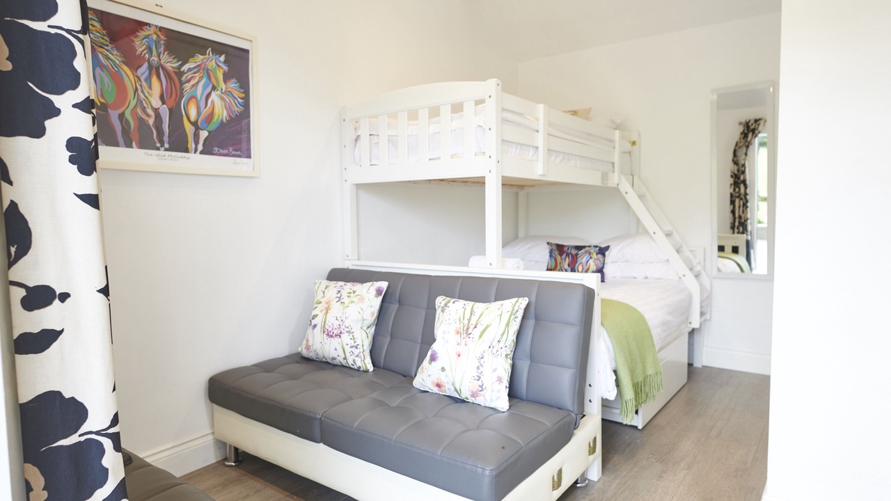 Photo of Others in Natland