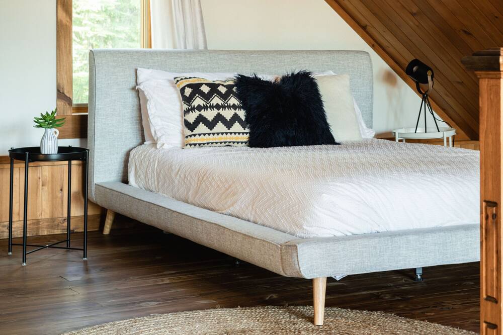 Photo of Bedroom in Notre-Dame-de-la-Merci
