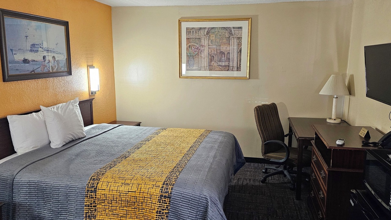 Photo of Bedroom in Fairmont City