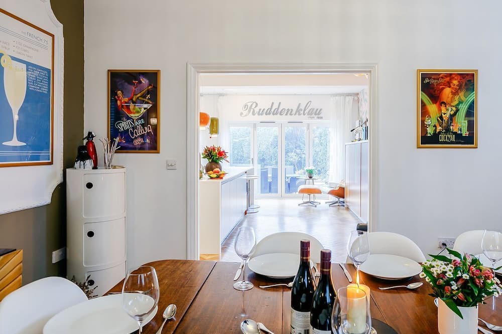 Photo of Others in Five Oak Green