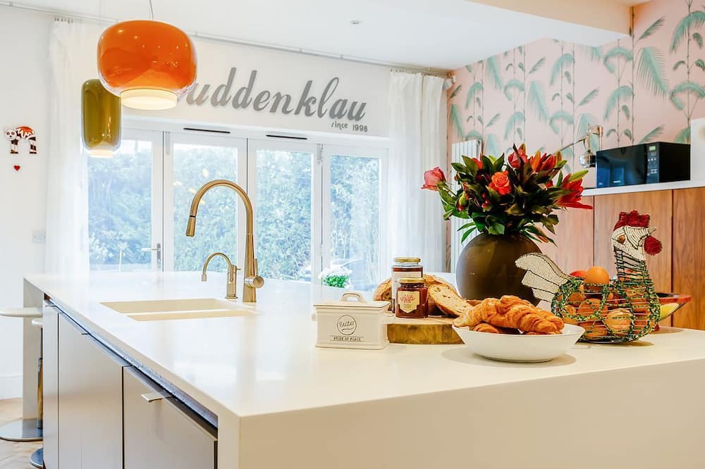 Photo of Kitchen in Five Oak Green