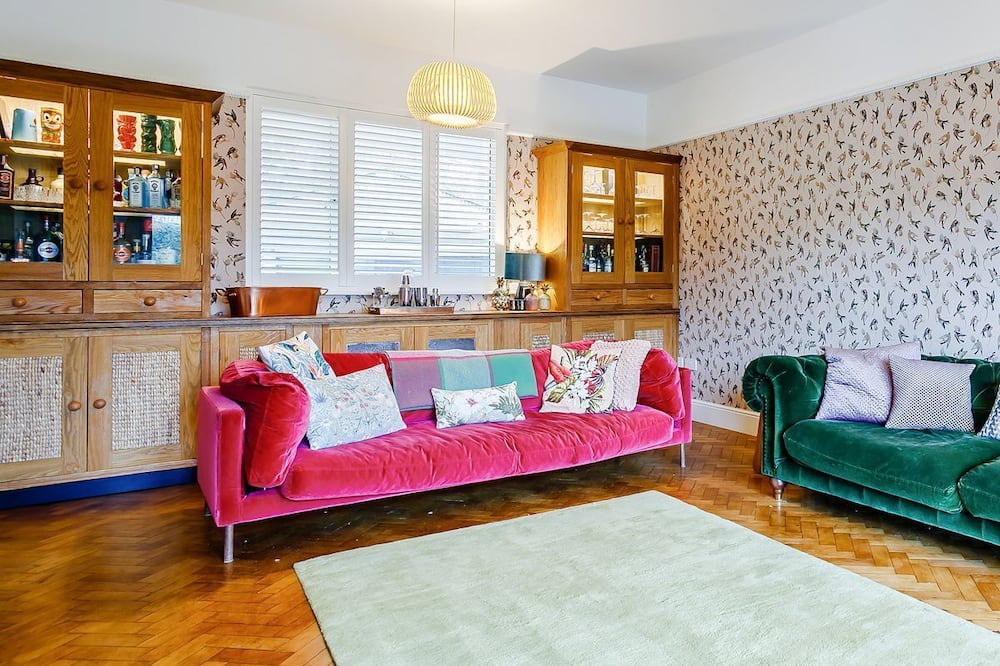 Photo of Livingroom in Five Oak Green