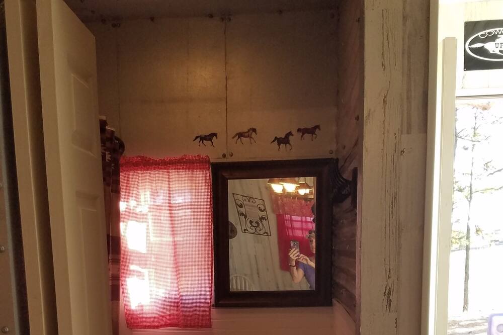 Photo of Bathroom in Antlers