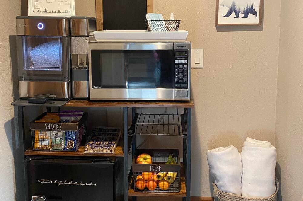 Photo of Others in Roslyn