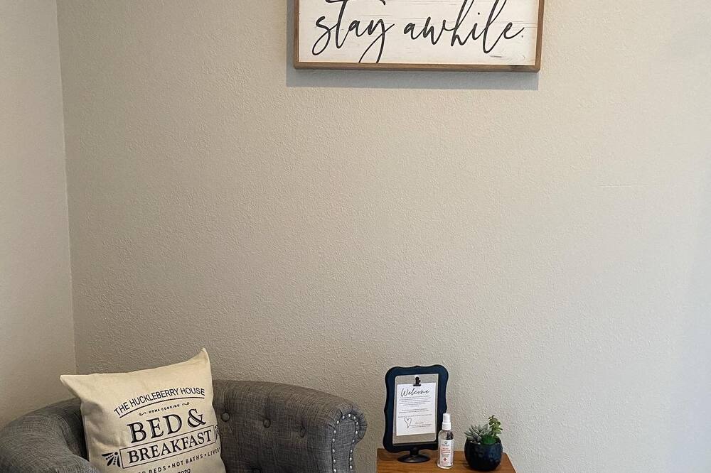 Photo of Others in Roslyn