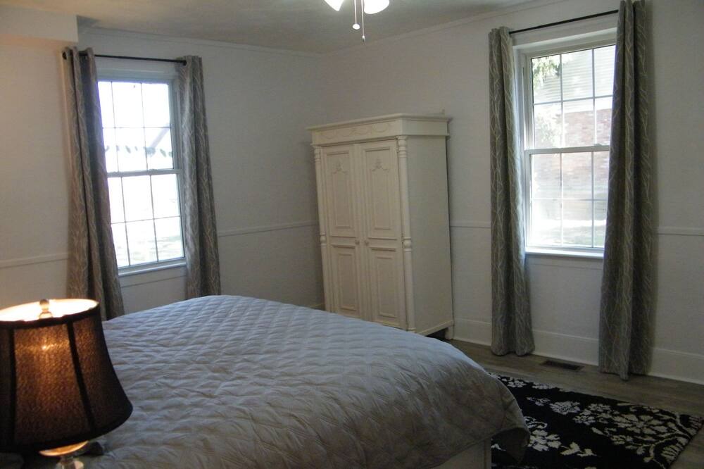 Photo of Bedroom in Paris