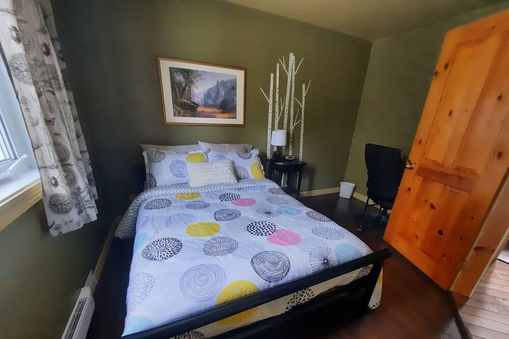 Photo of Bedroom in Sainte-Emelie