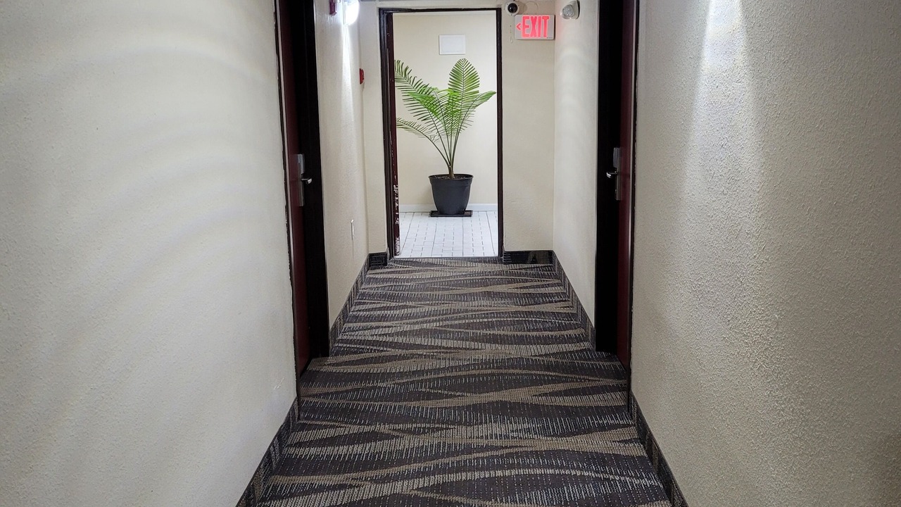 Photo of Others in Russett