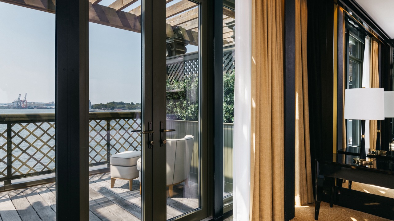 Photo of Bedroom in Financial District