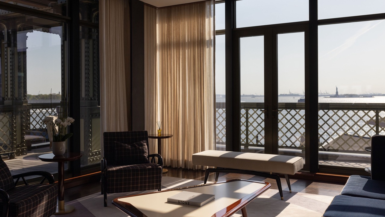 Photo of Bedroom in Financial District