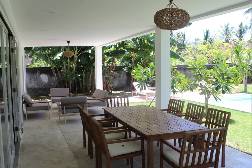 Photo of Patio Balcony in Selong Belanak